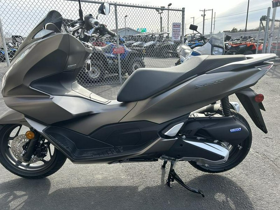 2024 Honda® PCX