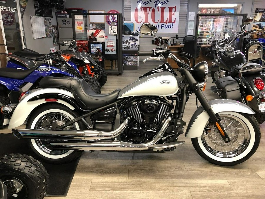 2024 Kawasaki Vulcan® 900 Classic