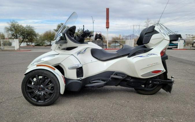 2014 Can-Am® Spyder® RT-S SE6