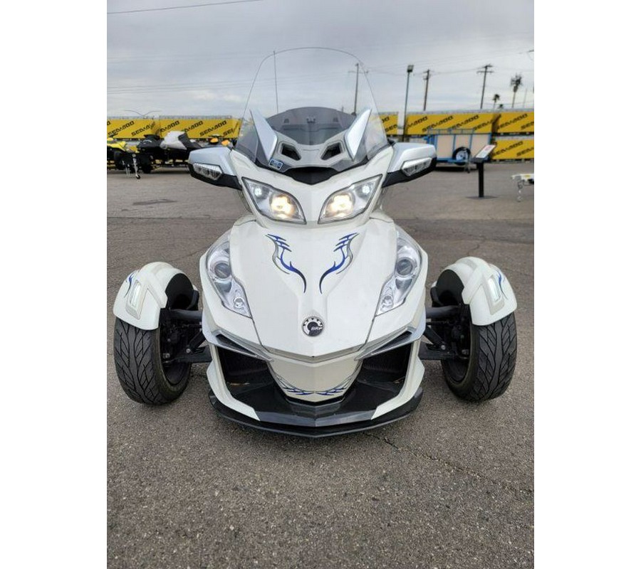 2014 Can-Am® Spyder® RT-S SE6