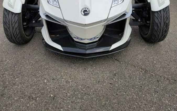 2014 Can-Am® Spyder® RT-S SE6