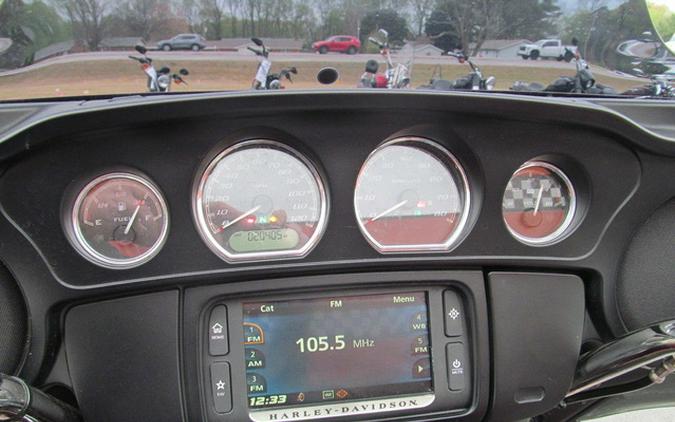 2017 Harley-Davidson Trike FLHTCUTG - Tri Glide Ultra