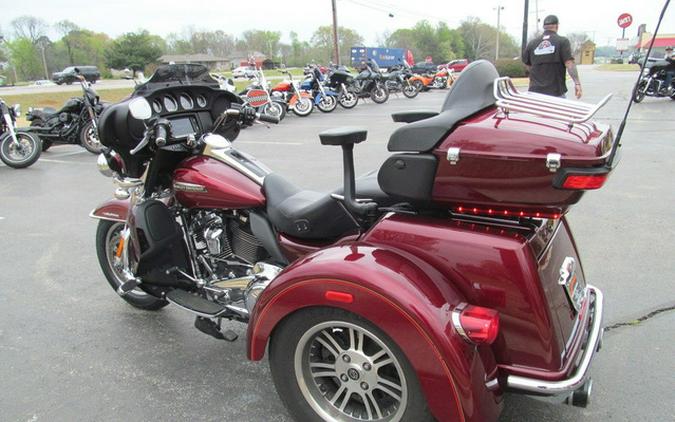 2017 Harley-Davidson Trike FLHTCUTG - Tri Glide Ultra