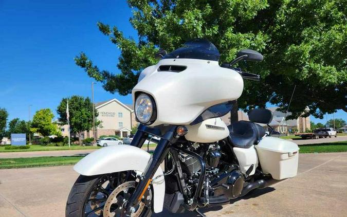 2018 Harley-Davidson® FLHXS - Street Glide® Special