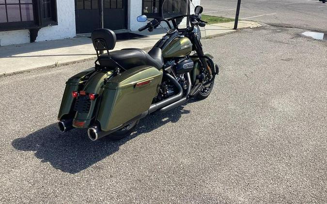 2017 Harley-Davidson® FLHRXS - Road King® Special