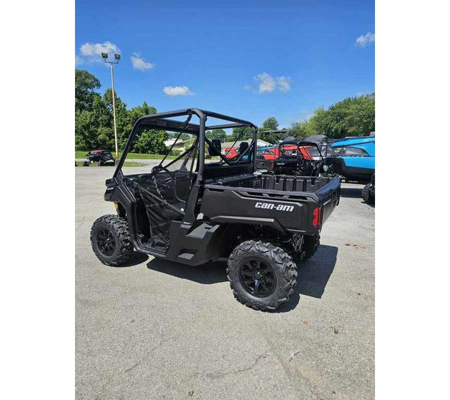 2024 Can-Am® Defender DPS HD9 Timeless Black