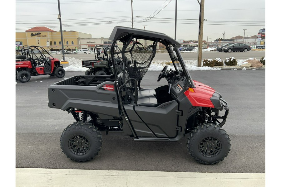 2026 Honda PIONEER 700 DELUXE