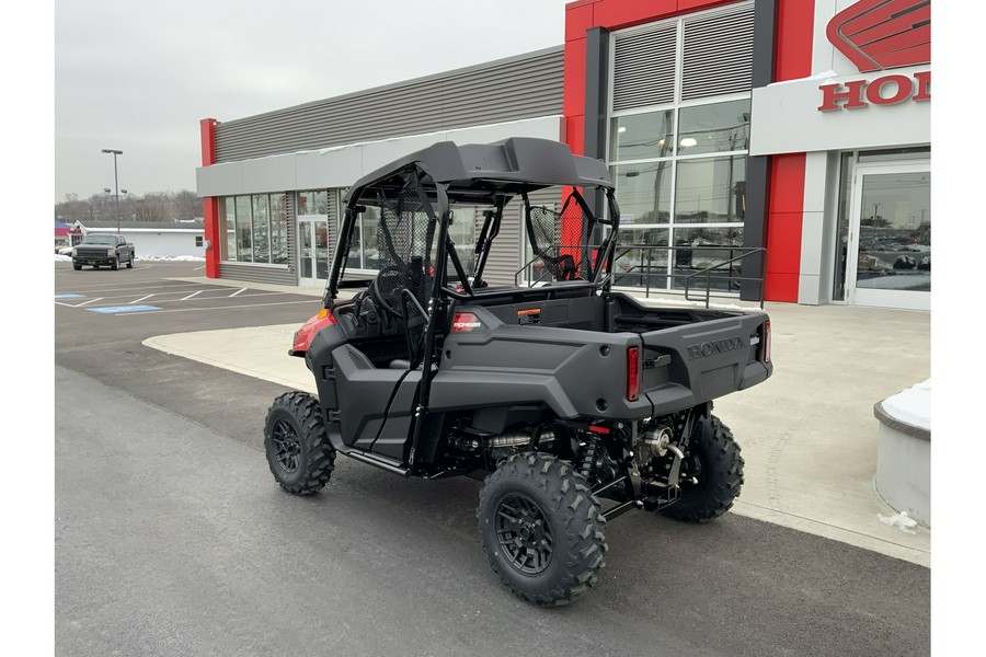 2026 Honda PIONEER 700 DELUXE