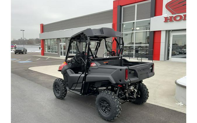 2026 Honda PIONEER 700 DELUXE
