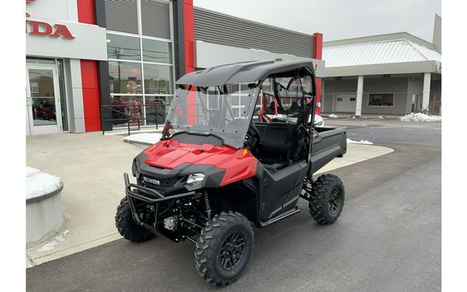 2026 Honda PIONEER 700 DELUXE
