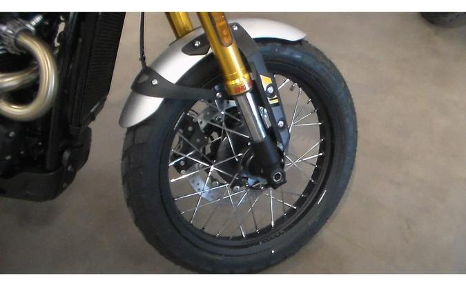 2026 Scrambler 900 - Triumph