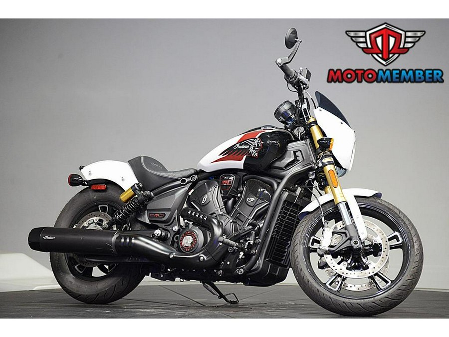 2025 Indian Motorcycle 101 SCOUT Ghost White Metallic with Graphics