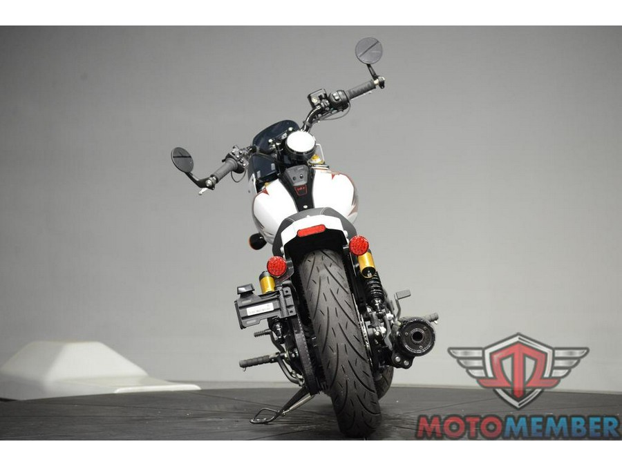 2025 Indian Motorcycle 101 SCOUT Ghost White Metallic with Graphics