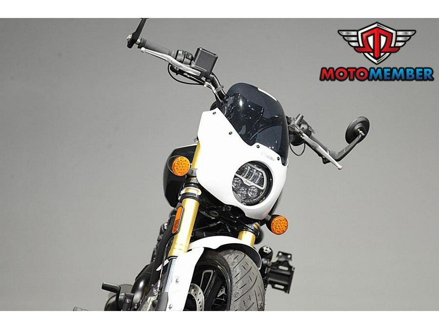 2025 Indian Motorcycle 101 SCOUT Ghost White Metallic with Graphics