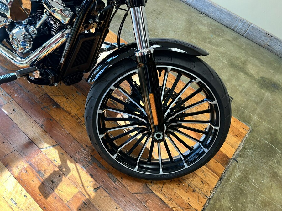 Used 2024 Harley-Davidson Breakout 117 Cruiser Motorcycle For Sale Near Memphis, TN