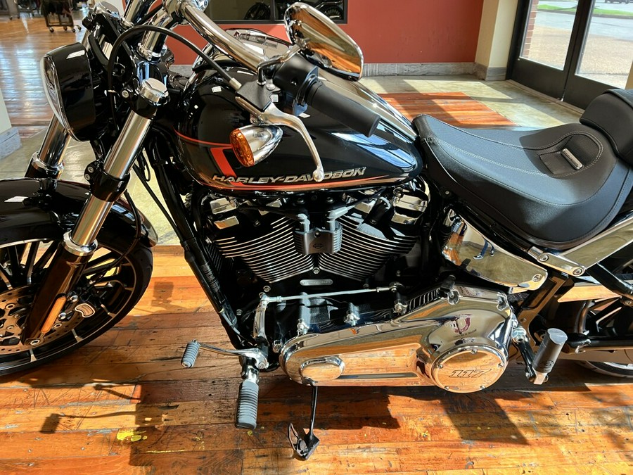 Used 2024 Harley-Davidson Breakout 117 Cruiser Motorcycle For Sale Near Memphis, TN