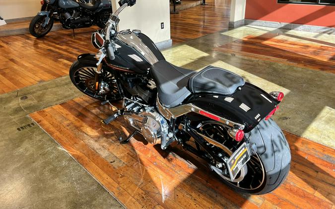 Used 2024 Harley-Davidson Breakout 117 Cruiser Motorcycle For Sale Near Memphis, TN