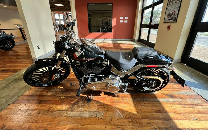Used 2024 Harley-Davidson Breakout 117 Cruiser Motorcycle For Sale Near Memphis, TN