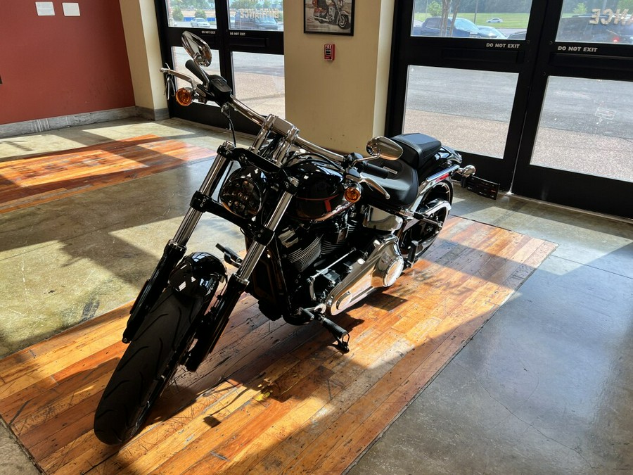 Used 2024 Harley-Davidson Breakout 117 Cruiser Motorcycle For Sale Near Memphis, TN