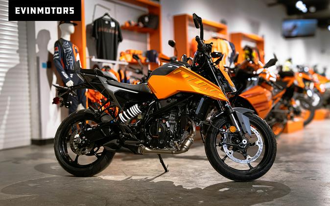 2024 KTM Duke 250