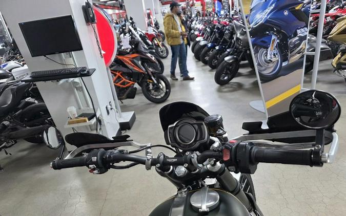 2019 Triumph Scrambler 1200 XC Brooklands Green