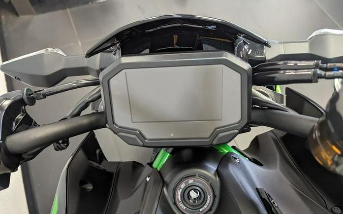 2024 Kawasaki Z900 SE ABS