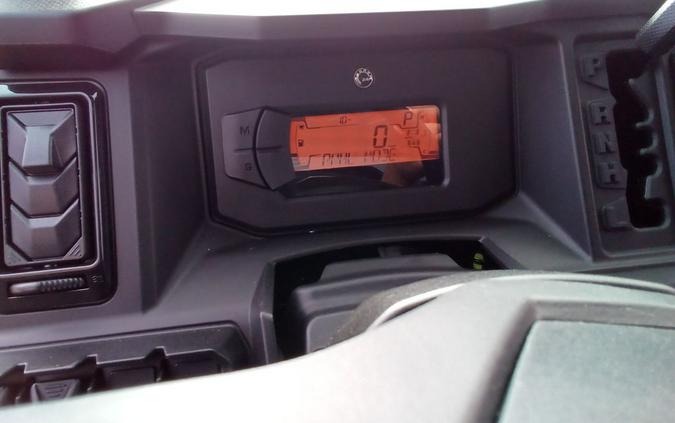 2026 Can-Am Defender MAX Limited HD11