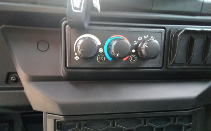 2026 Can-Am Defender MAX Limited HD11