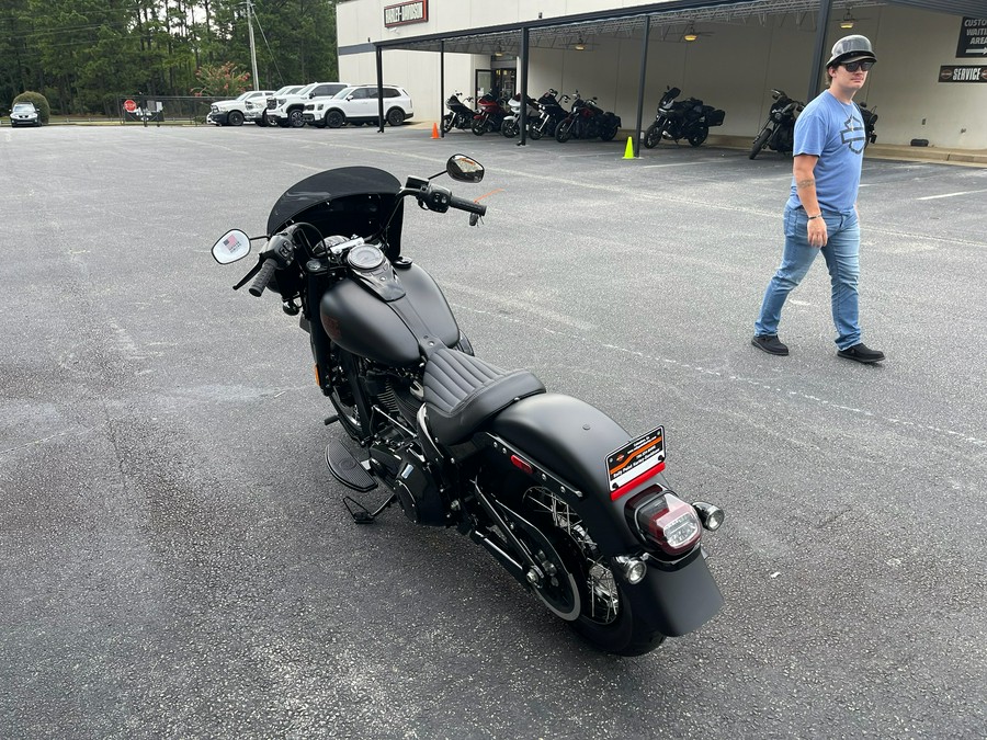 2026 Harley-Davidson Deadwood™
