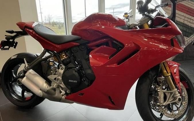 2024 Ducati Supersport 950 S Red