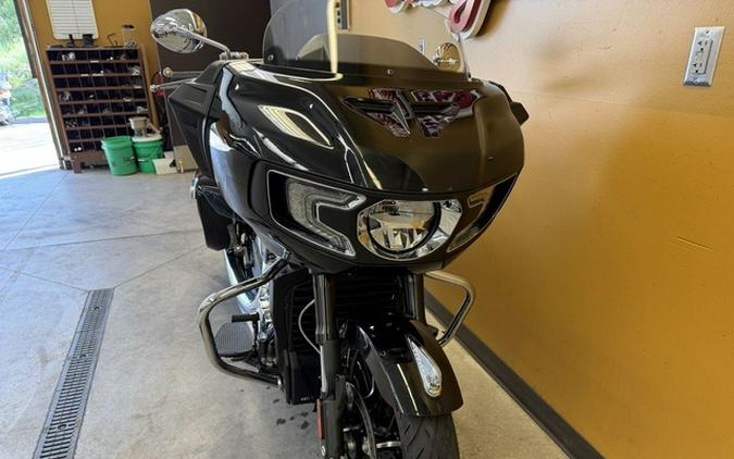 2023 Indian Challenger Limited Black Metallic