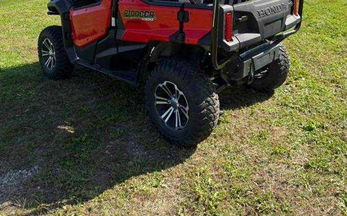 2018 Honda Pioneer 1000-5 Deluxe