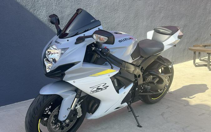 2022 Suzuki GSX-R600M2 CA