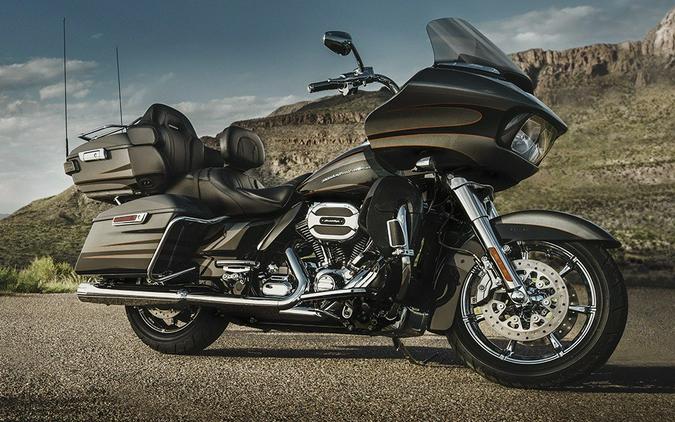 2016 Harley-Davidson CVO™ Road Glide™ Ultra