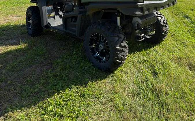 2019 John Deere XUV590M