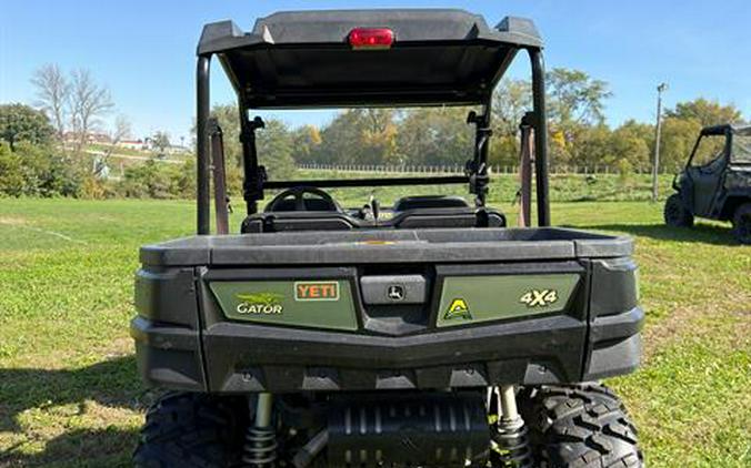 2019 John Deere XUV590M