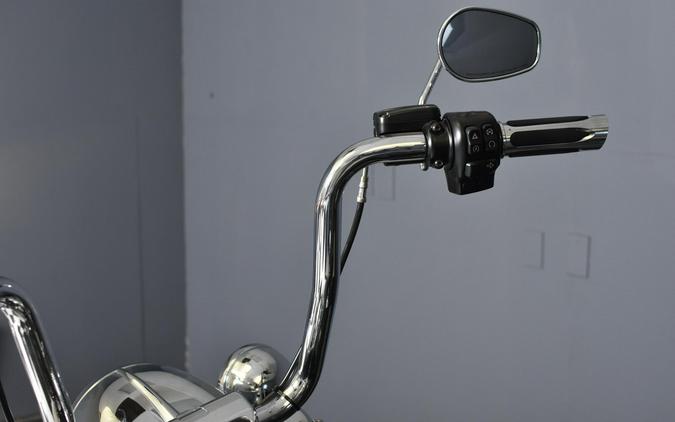 2022 Harley-Davidson Road King Vivid Black FLHR