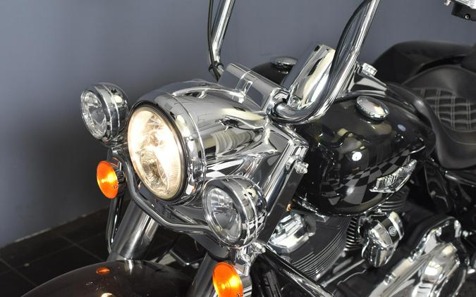 2022 Harley-Davidson Road King Vivid Black FLHR
