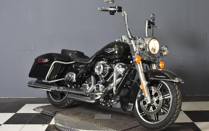 2022 Harley-Davidson Road King Vivid Black FLHR