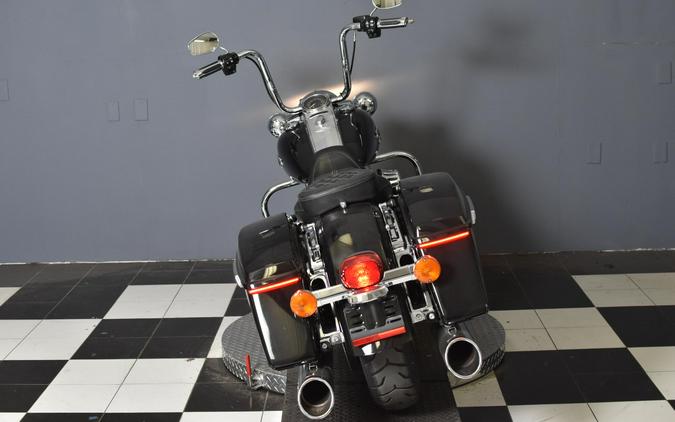 2022 Harley-Davidson Road King Vivid Black FLHR