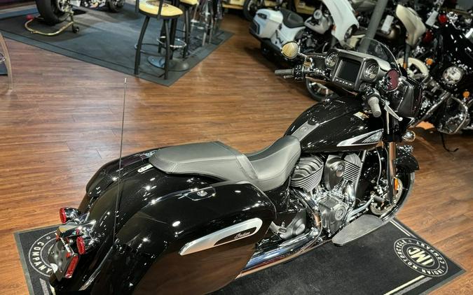 2024 Indian Motorcycle® Chieftain® Black Metallic