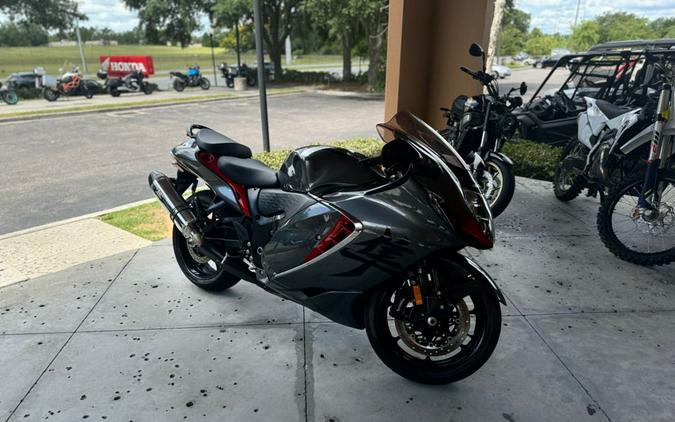 2022 Suzuki Hayabusa Review: Hypersport Track Time!