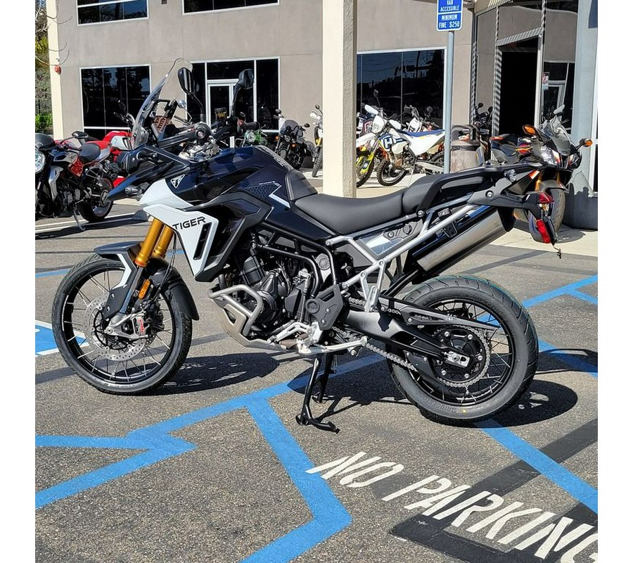 2025 Triumph Tiger 900 Rally Pro Carbon Black / Sapphire Black