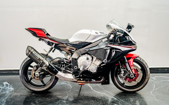 2016 Yamaha Motor Corp., USA YZF-R1S