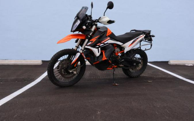 2022 KTM 890 Adventure R