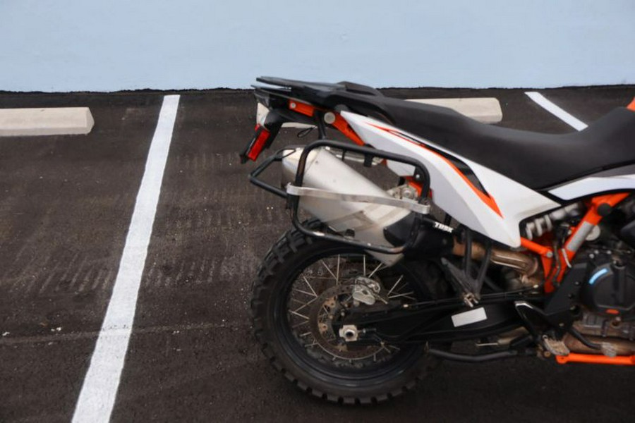 2022 KTM 890 Adventure R