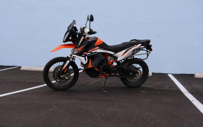 2022 KTM 890 Adventure R