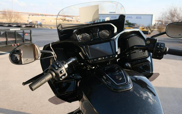 2026 INDIAN MOTORCYCLE CHALLENGER DARK HORSE WITH 112 AND AUDIO PACKAGE