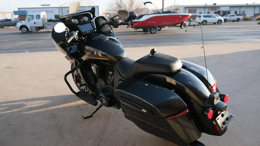 2026 INDIAN MOTORCYCLE CHALLENGER DARK HORSE WITH 112 AND AUDIO PACKAGE