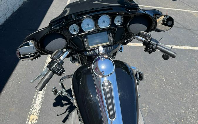 2017 Harley-Davidson Street Glide® Special